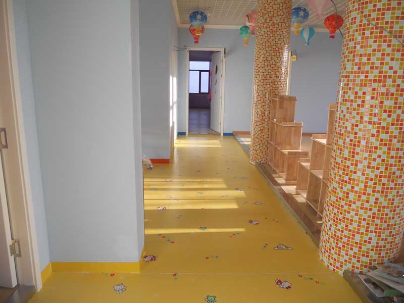 陜西榆林市遠(yuǎn)興國(guó)學(xué)幼兒園塑膠地板